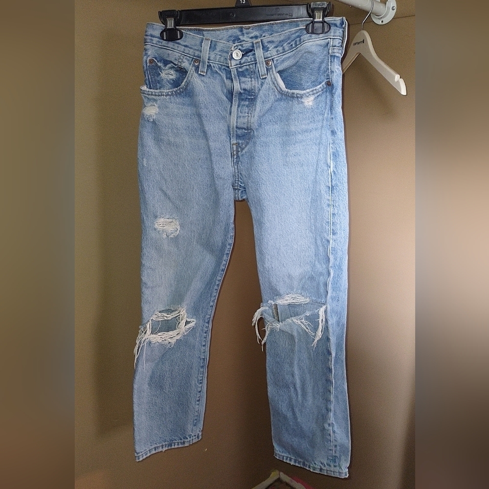 501 Levi's Straight-Leg Distressed Jeans - Size 26